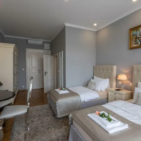 Aparthotel Slabur