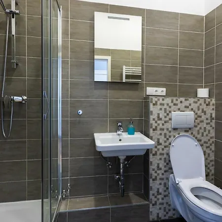 Slabur Aparthotel 4*