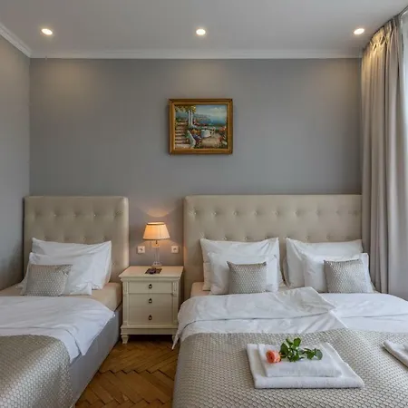 Aparthotel Slabur 4*