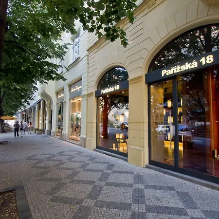 Next To Old Town Square By Rentego Apartment *
