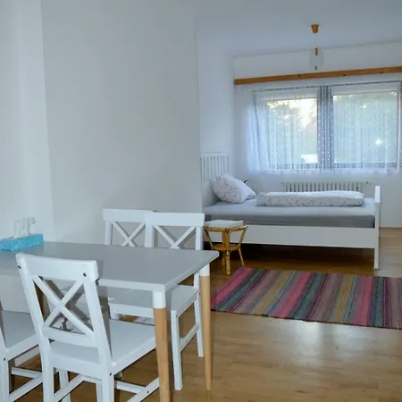 Ubytovani V Klanovicich - Forest Garden Feriehus Prag