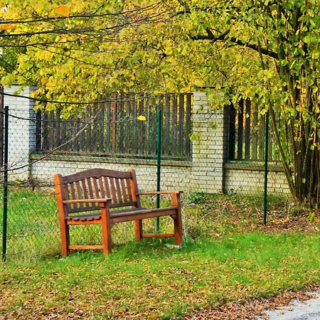 Feriehus Ubytovani V Klanovicich - Forest Garden Prag
