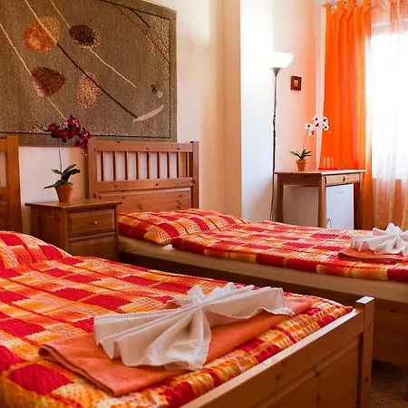 Europa Bed & Breakfast 3*