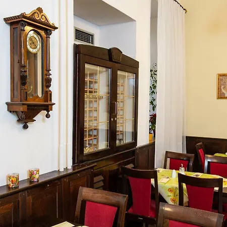 Hotel Petr 3*