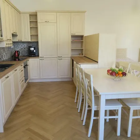 Apartman Near Lesser Town