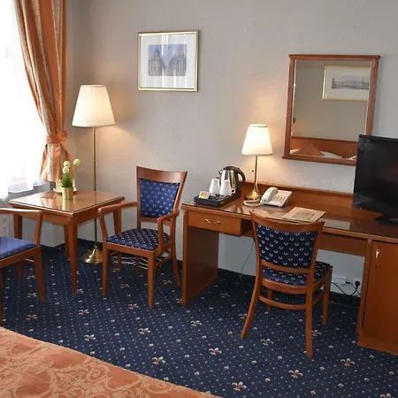 Arbes Hotel