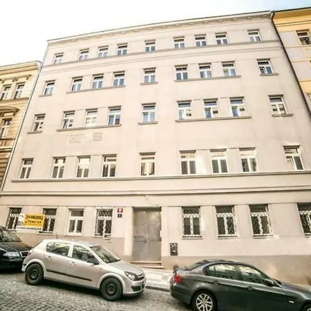 Friendly In Апартаменты Прага