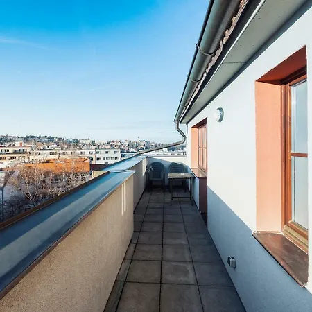 Apartment Family 6 *