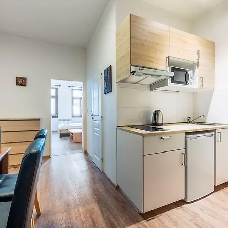 Family 6 Apartment *