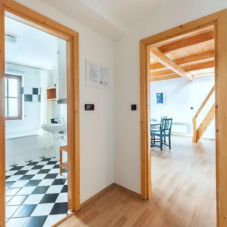 Family 6 Apartment *