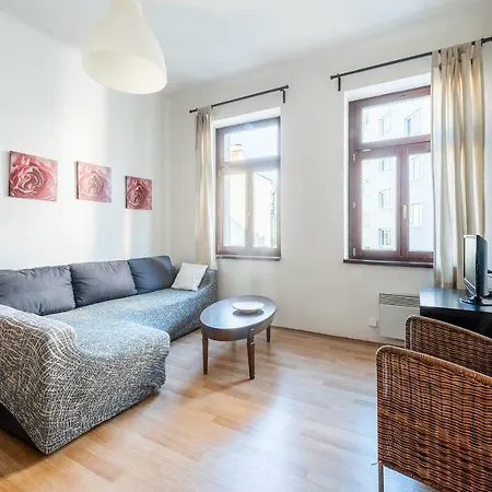 Family 6 Apartment *