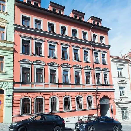 Family 6 Apartment *