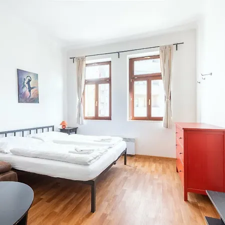 Apartment Family 6 *