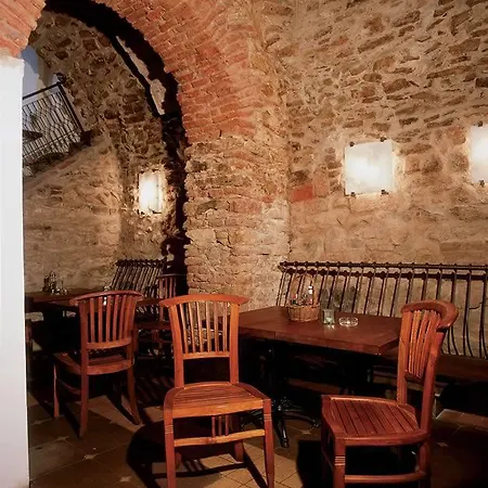 Cerna Liska 4* Prague