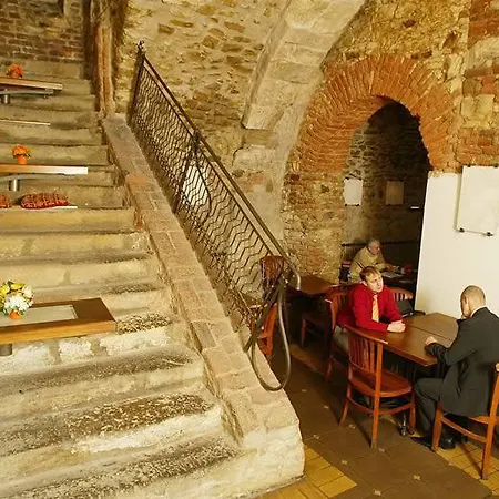 Cerna Liska Hotel