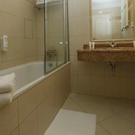 Aramis Hotel 4*