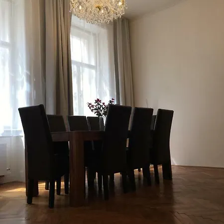 Dusni 2 Old Town Apartment