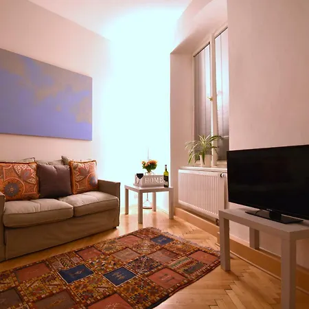 Apartment Charming Old Town Centre Studio