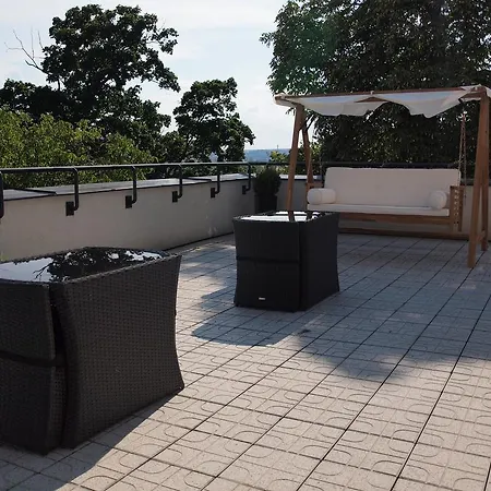 Jana - Domov Mladeze Guest house