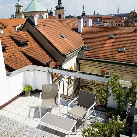 Karluv Apartment