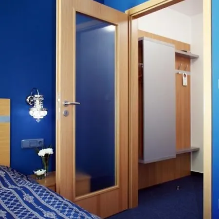 Otel U Karla