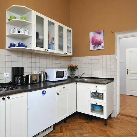 Apartment Dlouha 2ab *