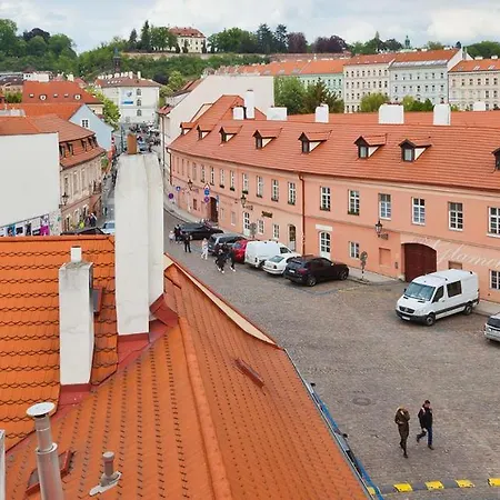 Charles Bridge Apartmán *