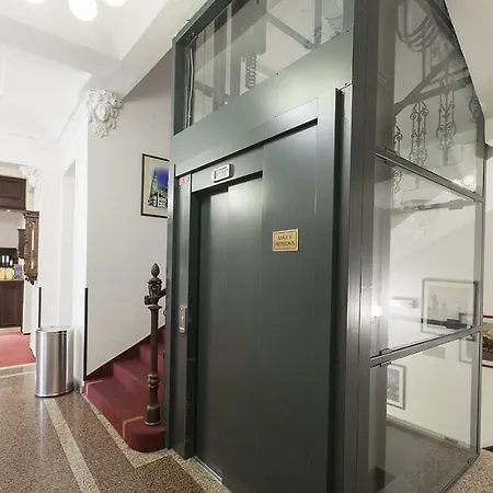Atos Prague