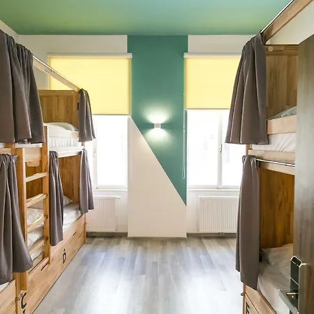 Hostel Dream *