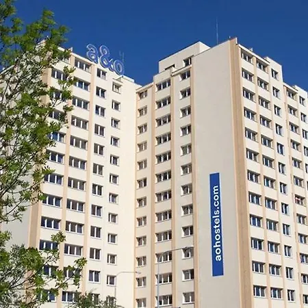 Hostel A&o Metro Strizkov