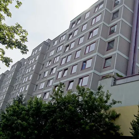 Km House černý Most Hostel Praha