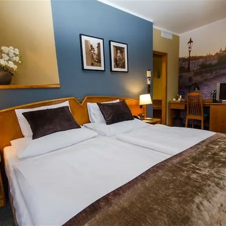 Plaza - Czech Leading 4* Prag