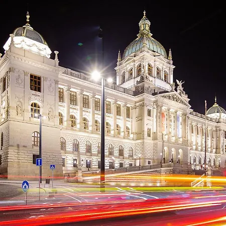5br 2bath Family 5mins To Wenceslas Square *
