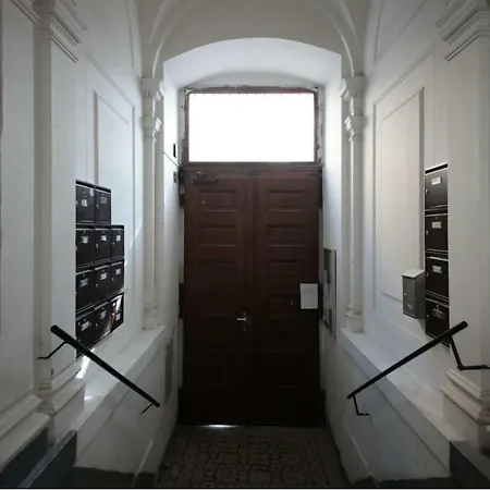 Apartment Karlin - Pernerova 18