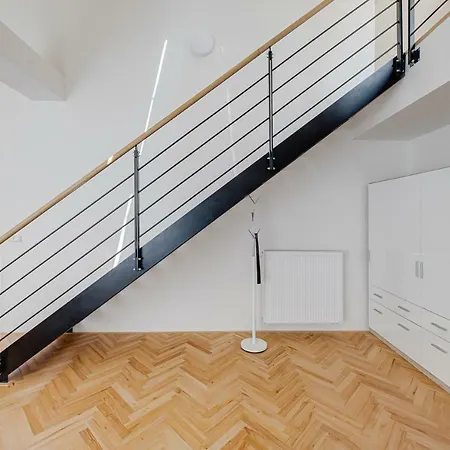 Gold Art Apartment *