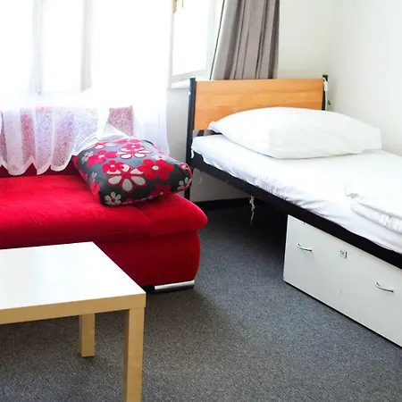 Mai Bohemia Hostel And Apartment Hostel *