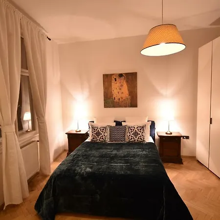 Cozy Flat By The Astronomical Clock Apartment Prague