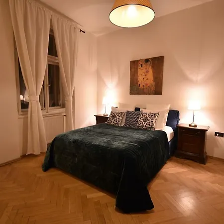 Cozy Flat By The Astronomical Clock Apartment Prague