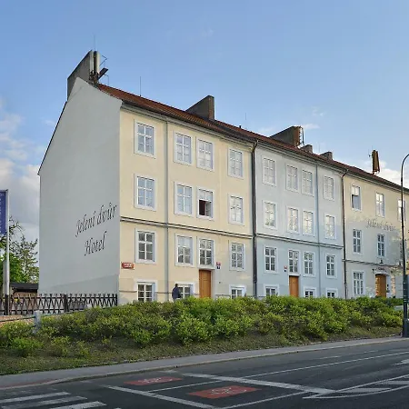 Hotel Ea Jeleni Dvur Castle 3*