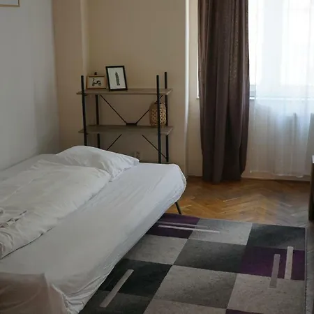 Funci Dancing 6 * Prague
