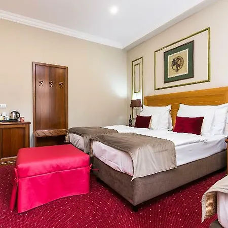 Caruso Old Town Hotel 4*