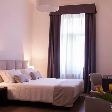 Apartahotel H7 Palace