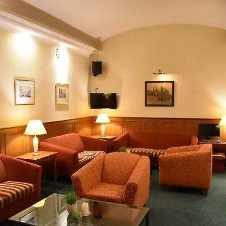 Arbes Hotel 3*
