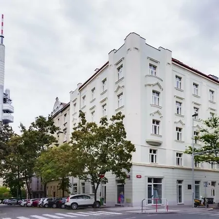 Apartment Friendly In Prague