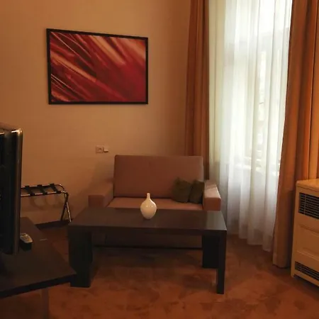 Aparthotel Golden Angel By Adrez 4*