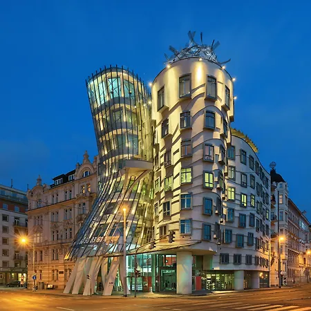 Dancing House - Tancici Dum 4*