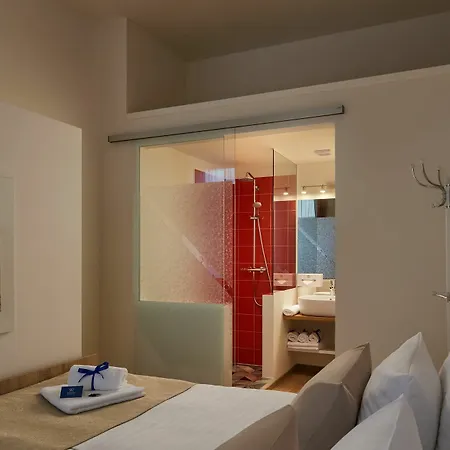 Remember Aparthotel 3*