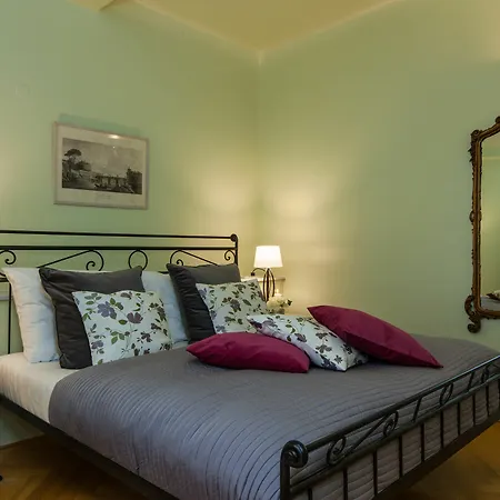 Black Star Hotel Praga