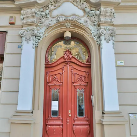 Wonderful In Vinohrady Apartment *