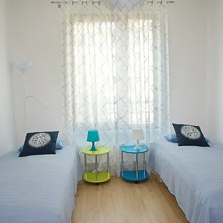 Bright Spacious *